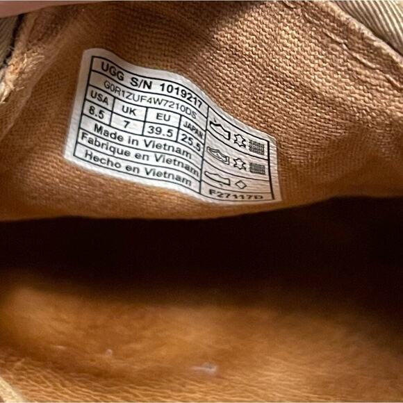 UGG Casual Suede Brown Slip On Loafer Sneakers Size 8.5 - Picture 5 of 5